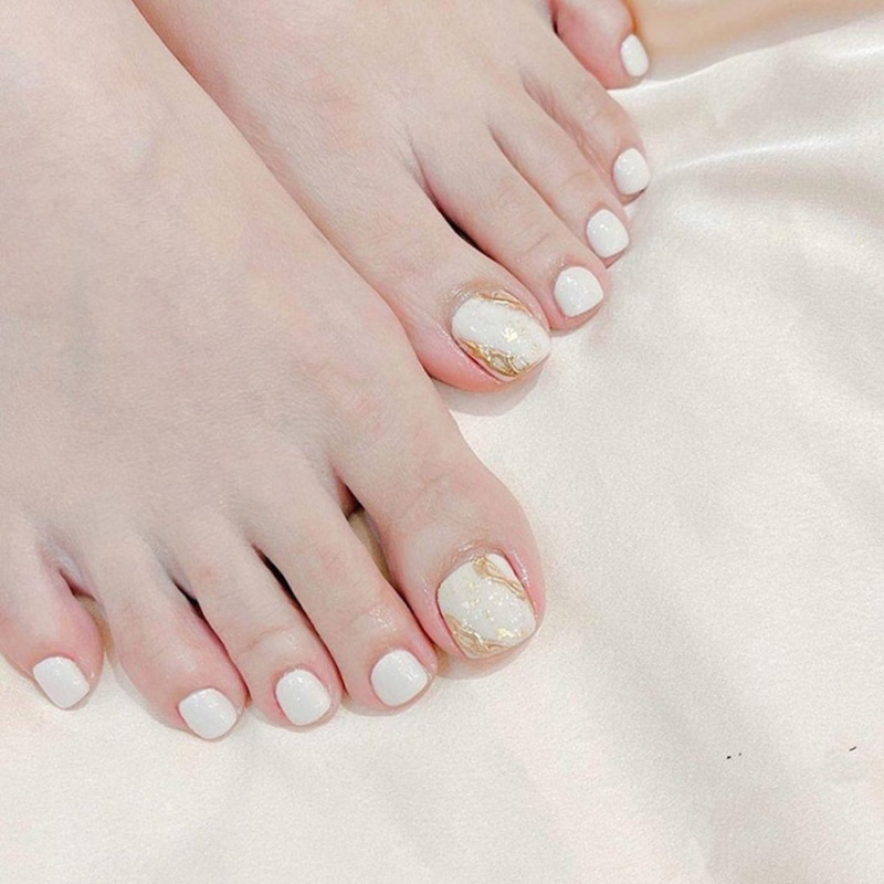 50 mẫu nail chân đẹp nhất cho nữ mẫu nail chân kẻ đẹp thịnh hành năm nay