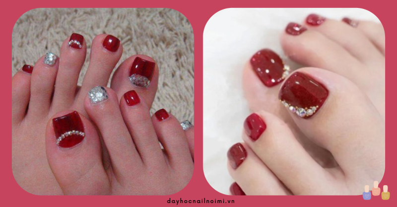 Những viên đá lấp lánh đính vào mẫu nail chân màu đỏ giúp bộ nail thêm phần sang trọng